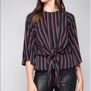 Front keyhole stripe top